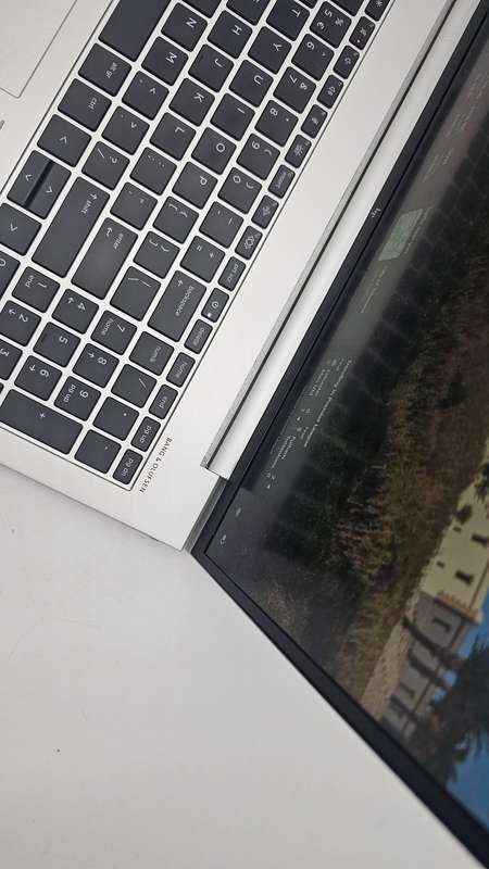 HP ELITEBOOK AMD RYZEN 5 PRO 6650U