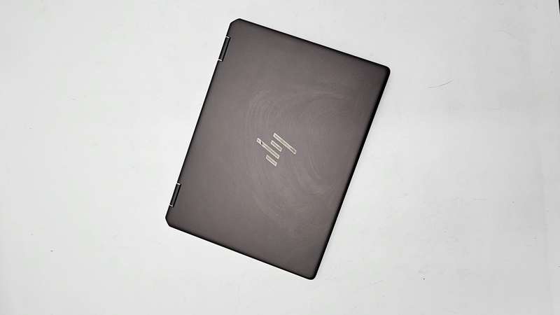 HP SPECTRE X360 i7 12TH GEN 10 CORES WITH INTEL IRIS XE GRAPHICS