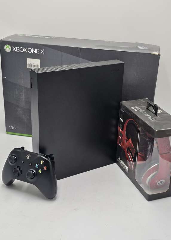 Xbox 1 X 1TB edition + controller & new Volkano headset