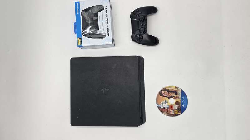 Playstation 4 slim 500GB combo