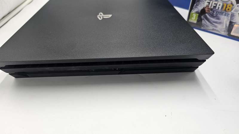 laystation 4 PRO v2 EDITION 1TB(CUH-7216B)