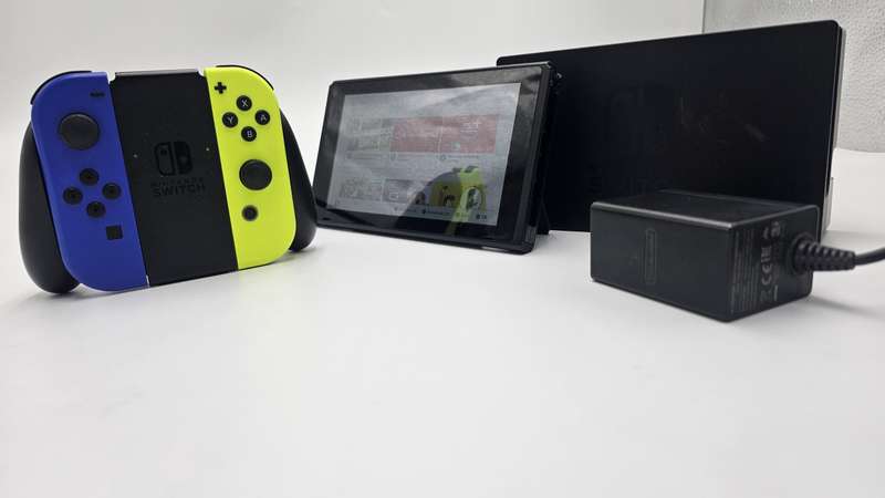Nintendo Switch v1 unpatched bundle