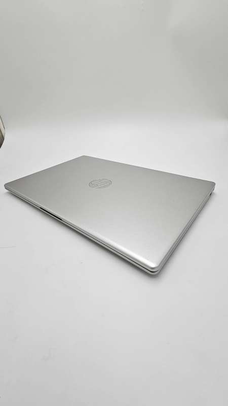 HP 15 AMD RYZEN 3 7320U WITH RADEON GRAPHICS