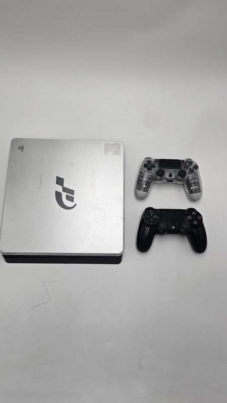 Playstation 4 slim GT edition 500GB combo