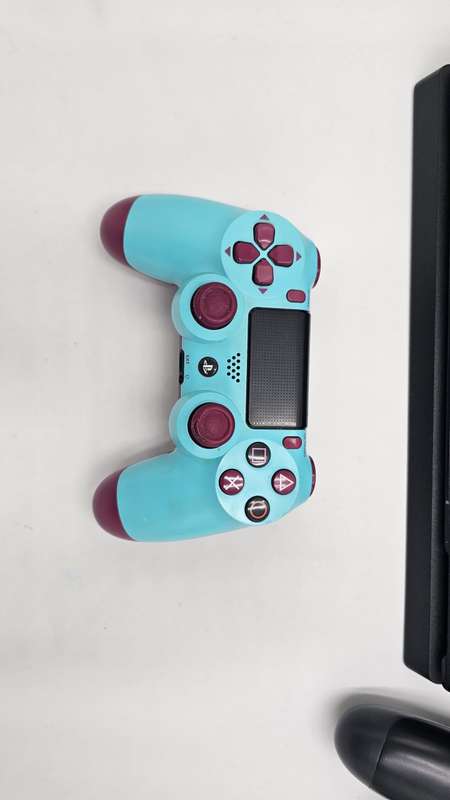 Playstation 4 PRO v2 EDITION 1TB(CUH-7216B)