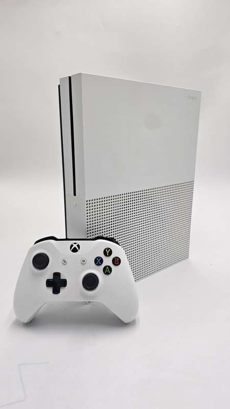 Xbox 1s 500GB SUPER CLEAN