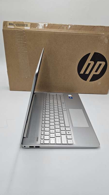 HP 15 i5 12th gen WITH INTEL IRIS GRAPHICS