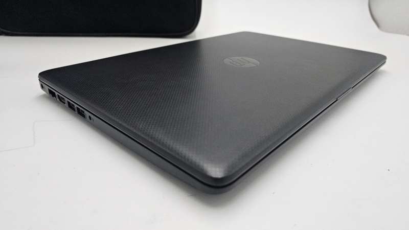 HP 15 i5 10th gen WITH INTEL UHD GRAPHICS