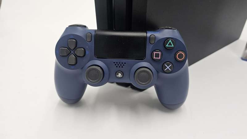 Playstation 4 PRO v2 EDITION 1TB(CUH-7216B)