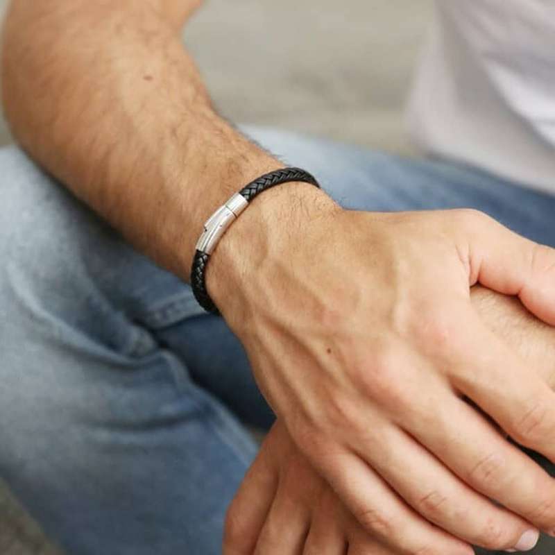 Killer Deals Minimalist Vegan PU Leather & Stainless Steel Bracelet- M/L