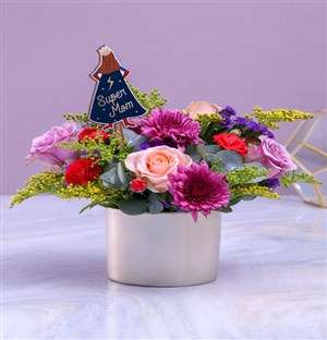 Mothers Day Super Mom Blooms In Gold