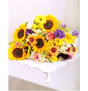 MYNETSP632 Sensational Sunflower Bouquet