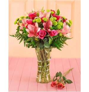 MYNETSP723 Pink Lilies and Cerise Roses in a Vase
