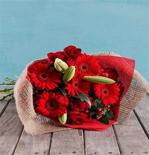 Radiant Reds Bouquet