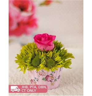 Rose and Sprays Cupcake