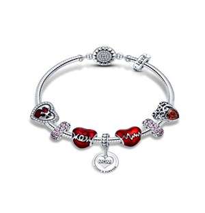 Mothers Love Charm Bracelet