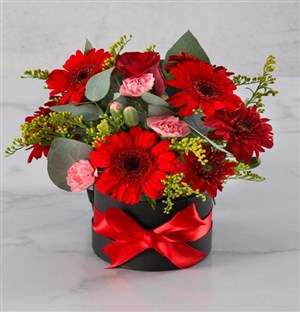 Berry Enchantment Hat Box