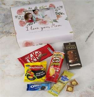 Personalised Love You Mom Gourmet Box
