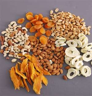 Fruit and Nuts Snack Hamper