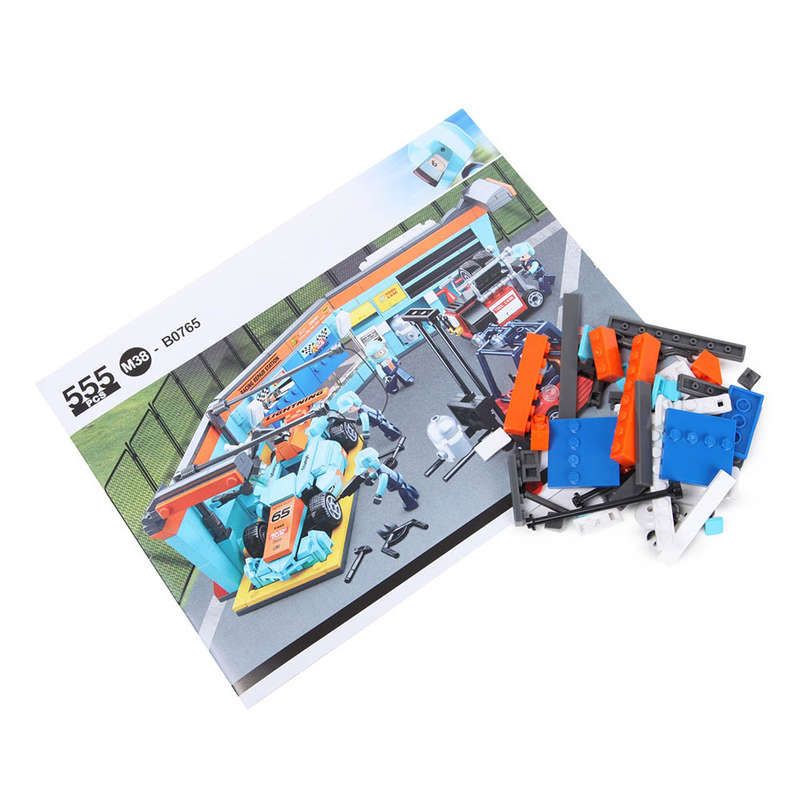 Sluban - Racing Team - F1 Race Team - Grand Prix Garage Set - 555pcs