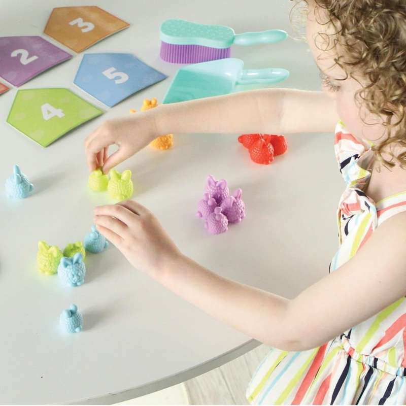 Learning Resources - Count & Clean Dust Bunnies