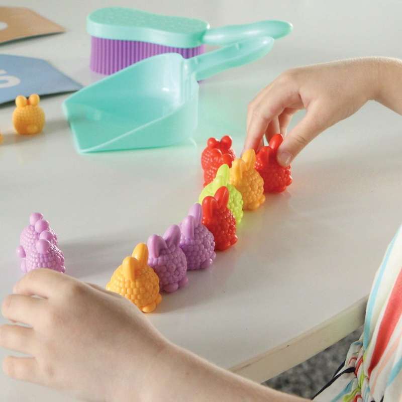 Learning Resources - Count & Clean Dust Bunnies