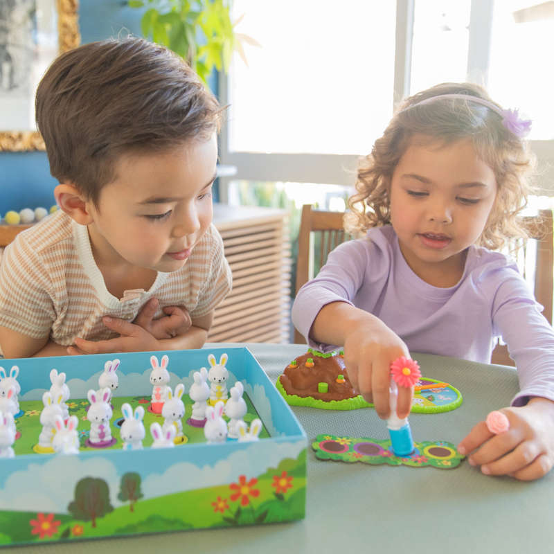 Educational Insights - Pop Pop Bunny Hop - Colour Matching Memory Game