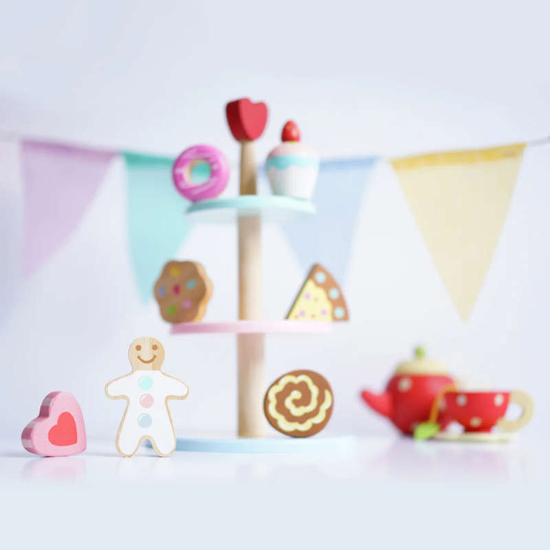 Le Toy Van - Pretend & Play - Wooden Three Tier Patisserie Cake Stand - 8pcs