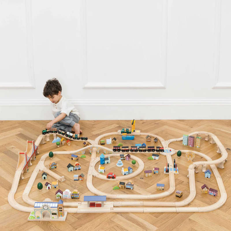 Le Toy Van - Royal Express Wooden Train Set - 180pcs