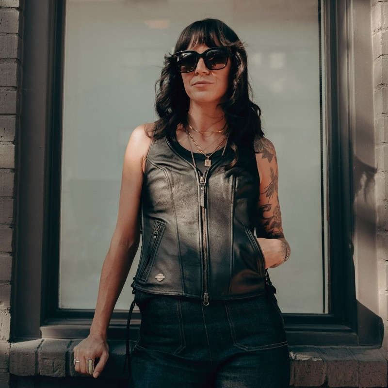 Womens Avenue Leather Vest Side Lacing - S