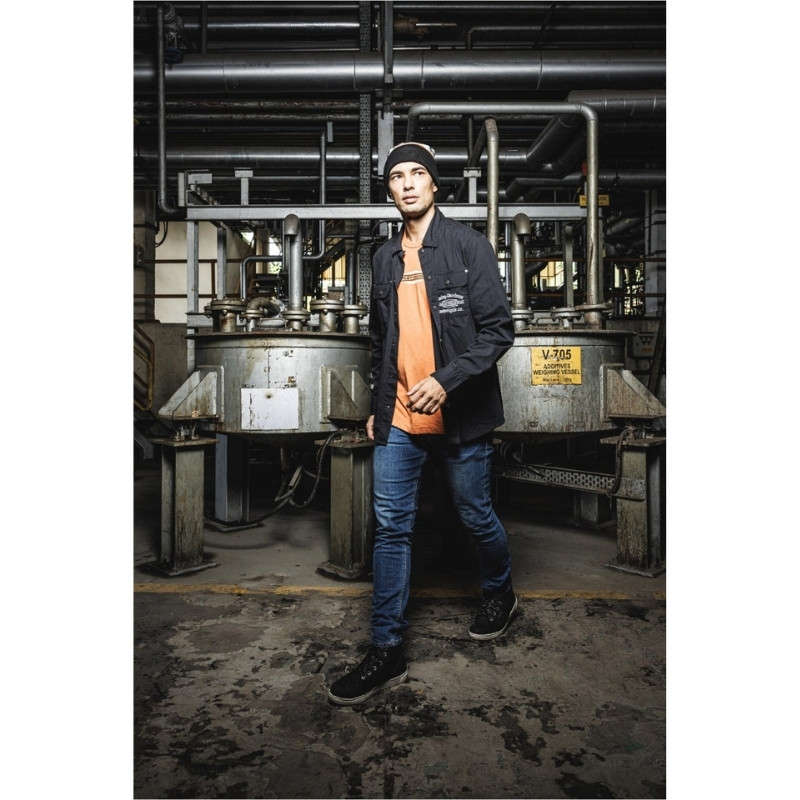 Men's Stacked Bar & Shield Slub Tee - L