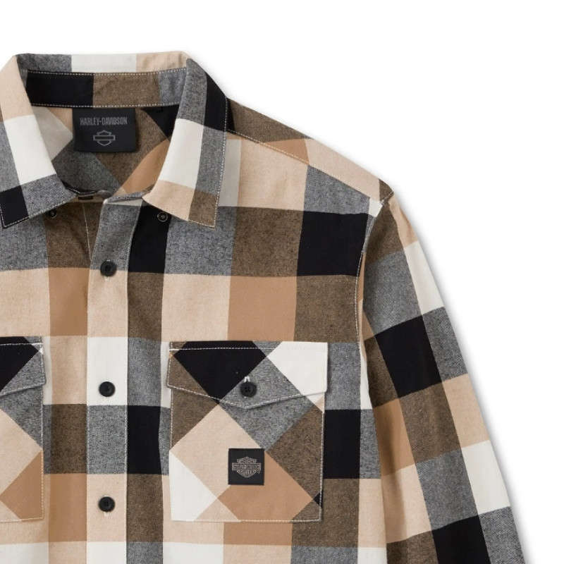 Essence Long Sleeve Flannel Shirt - M