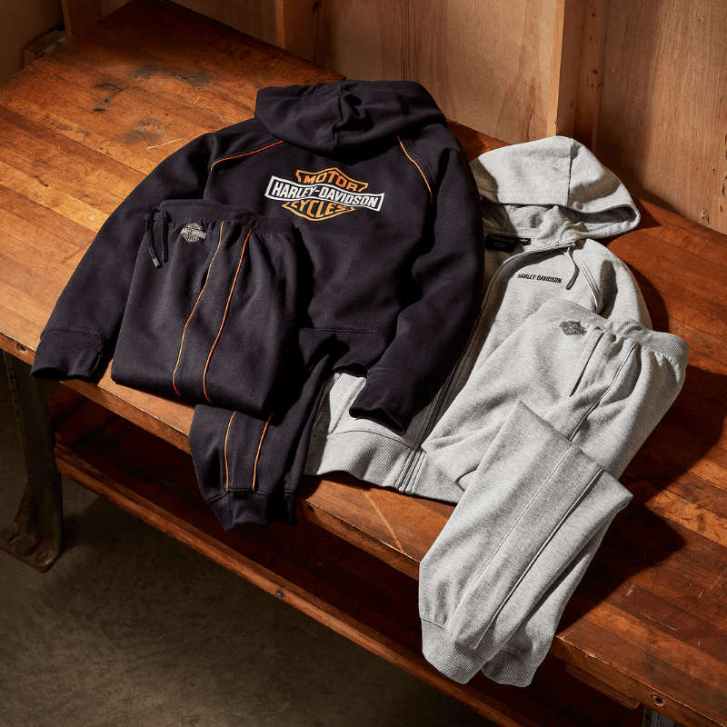 Women's Classic Bar & Shield Joggers - L