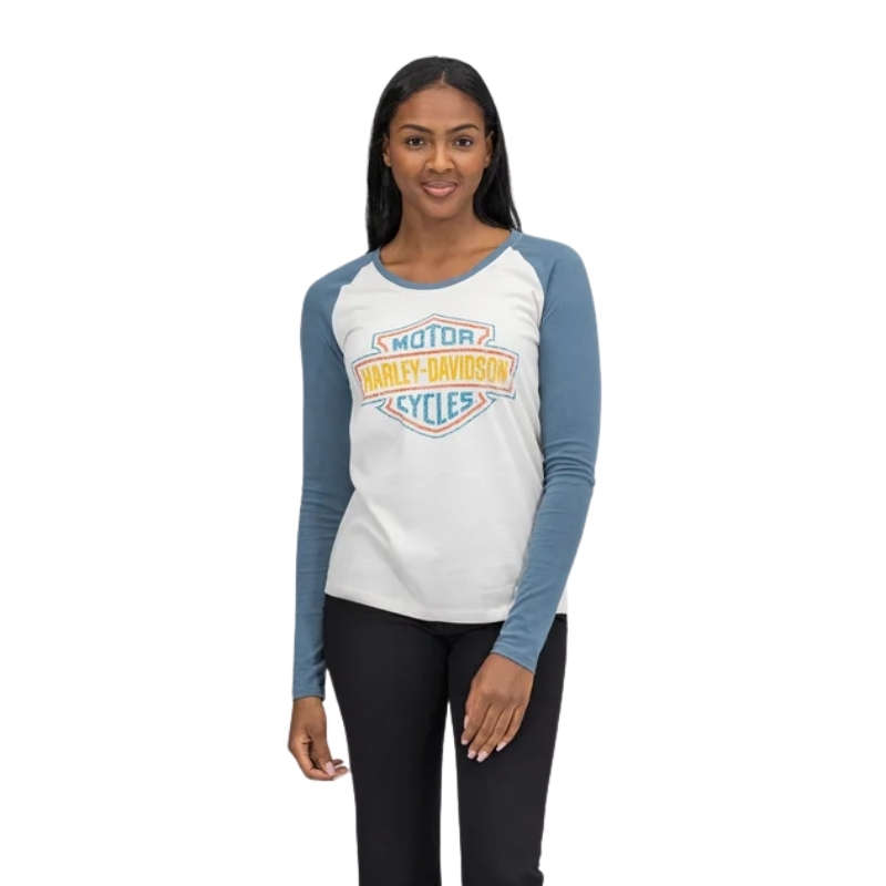 Women's Scoop Neck Raglan Sleeve Baseball Hem Tee - L
