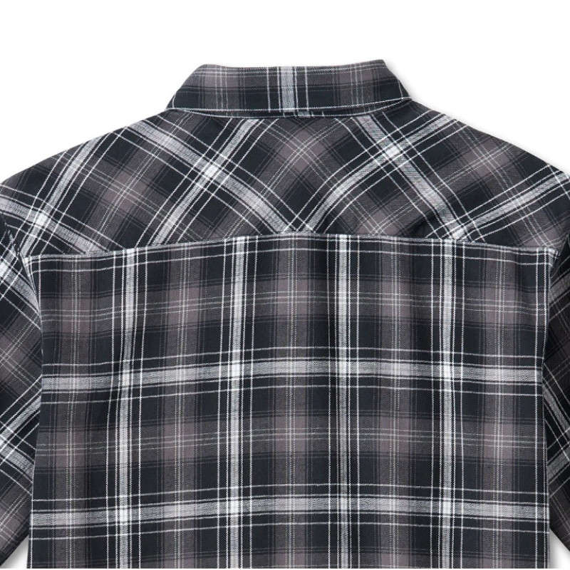 Men's Backing It In Short Sleeve Plaid Shirt - L