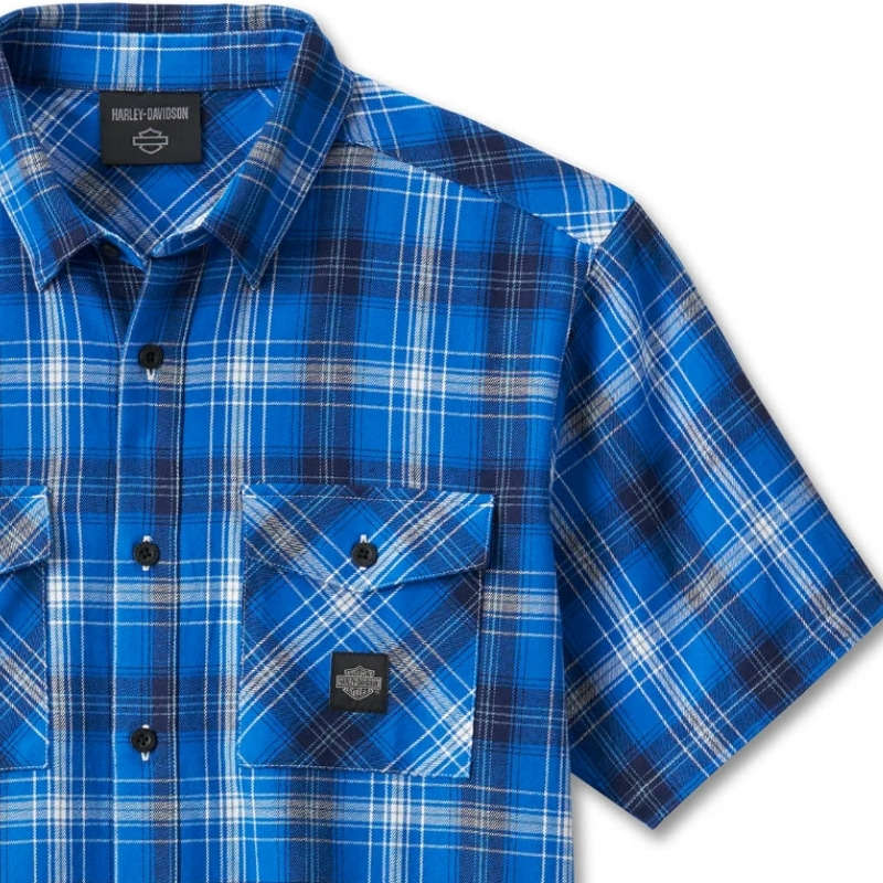 Men's Backing It In Short Sleeve Plaid Shirt - M