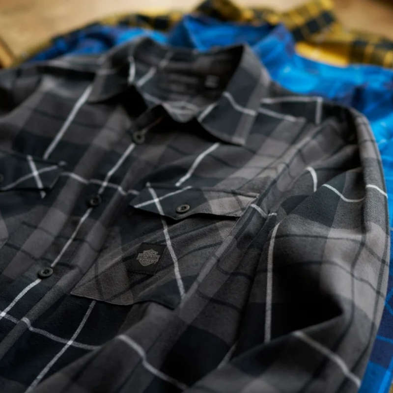 Men's Essence Shirt - L