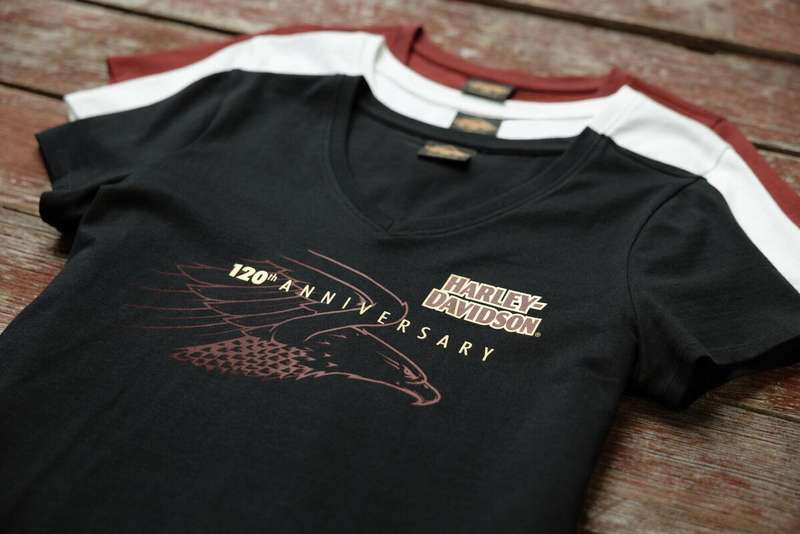Womens 120th Anniversary United V-Neck Tee  Black Beauty - XL