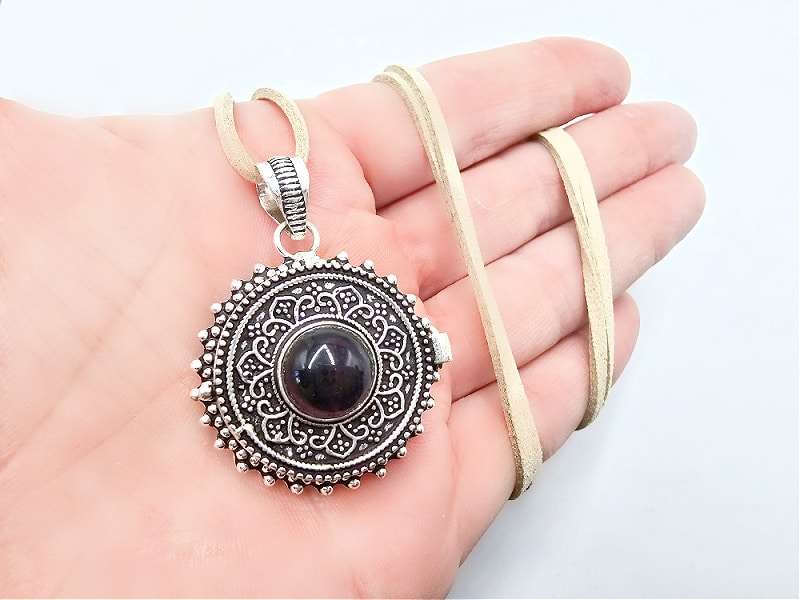Amethyst Round Locket Necklace (Opens)