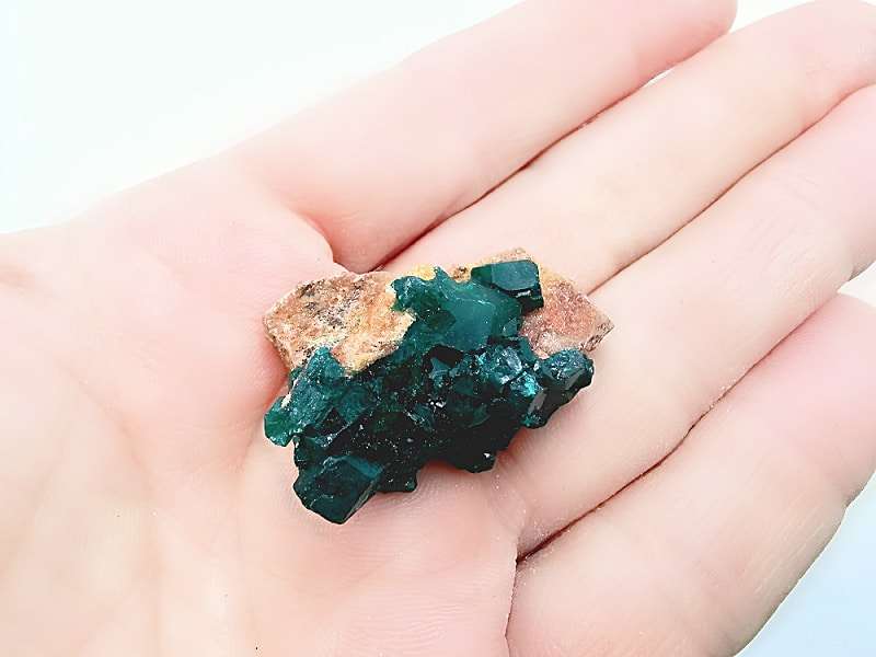 Dioptase Specimen S (12.2g)