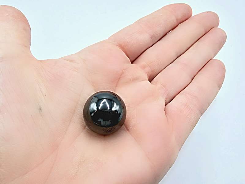 Hematite Sphere (2cm) (Balance &amp; Stability)