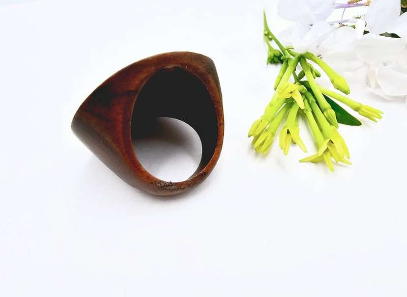 Wooden Ring Spiral Circle