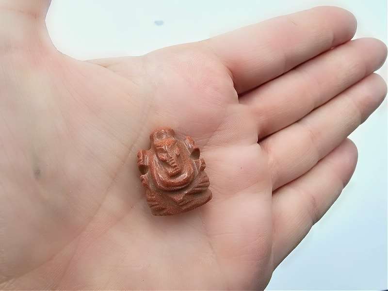 Ganesha Goldstone Crystal (2cm)