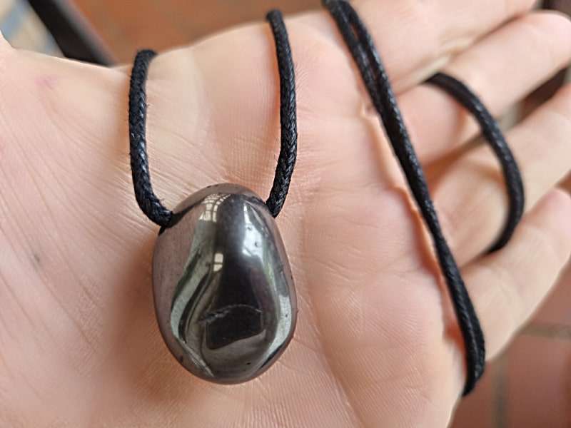 Hematite Tumbled Stone Necklace (Balance)