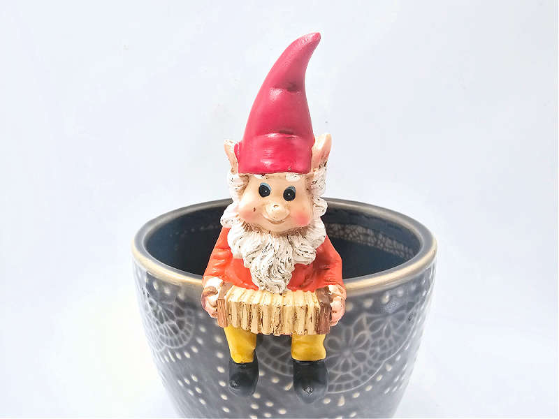 Gnome Playing Accordion Pot Hanger (9cm)