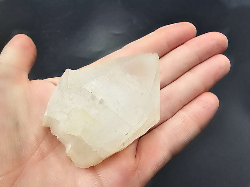 Clear Quartz Rough Point J (142g)