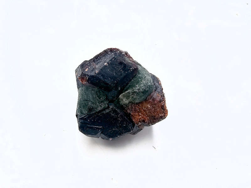 Pyrope Garnet with Fuchsite Rough G (49g)