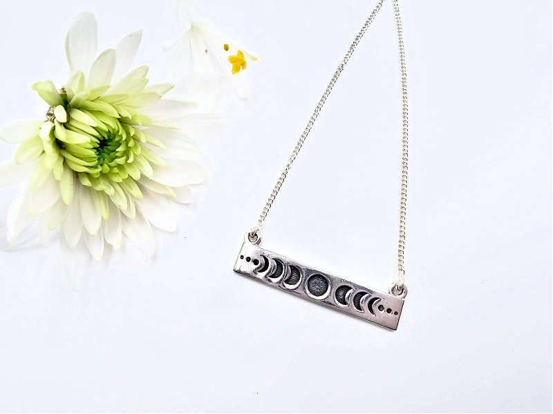 Moon Phase Necklace (925 Silver)