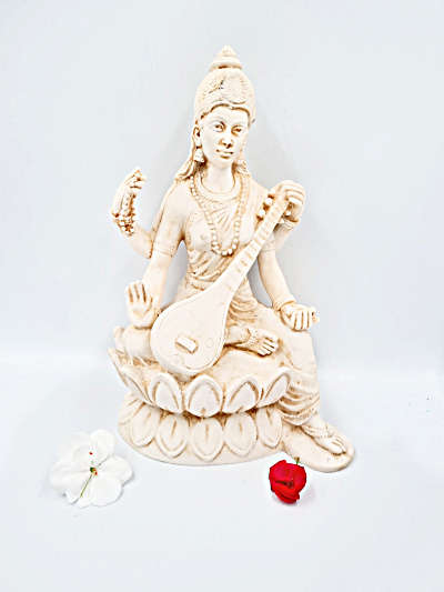 Saraswati statue (30cm)