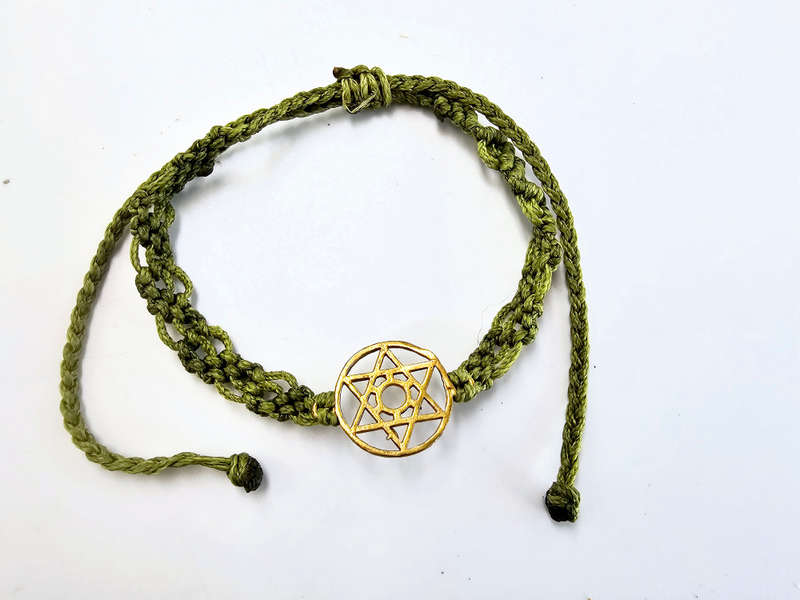 Heart Chakra Macrame Bracelet - Green